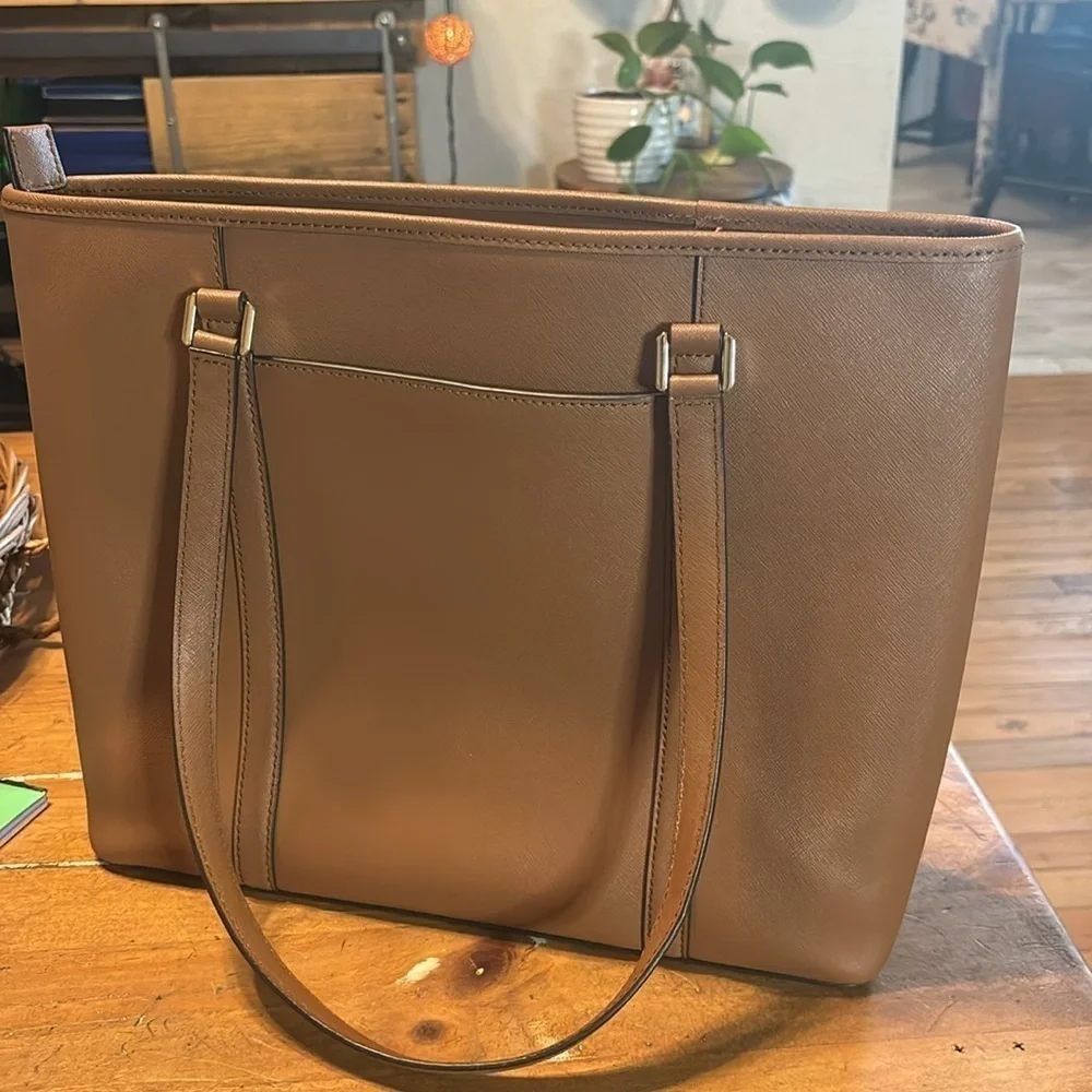Michael Kors Sady Large Tote - Picture 8 of 13